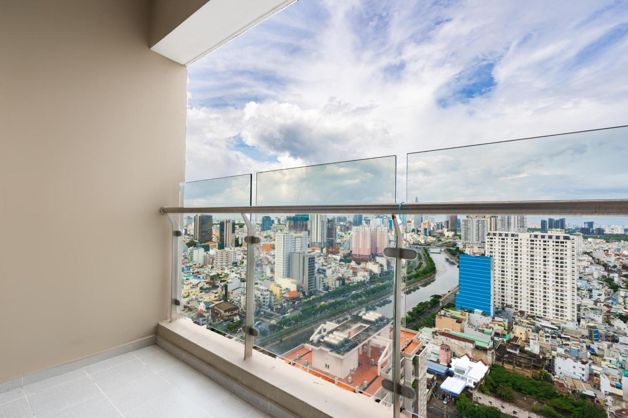 The Silver Gold View Apartment Ho Chi Minh City Exterior photo